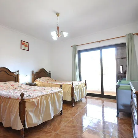 Villa In Typical Portuguese Style Quiet Area Of With Private Pool *