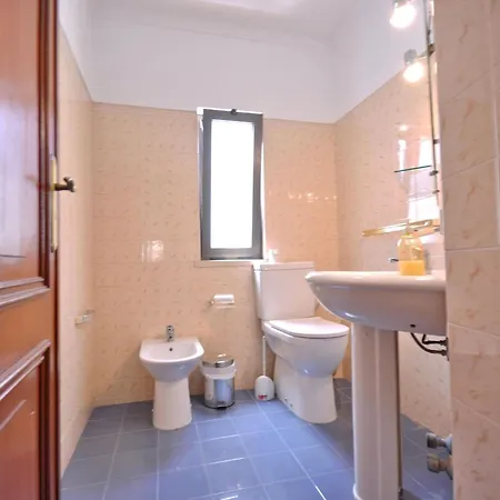 In Typical Portuguese Style Quiet Area Of With Private Pool Villa *