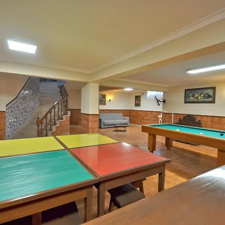 In Typical Portuguese Style Quiet Area Of With Private Pool Villa *
